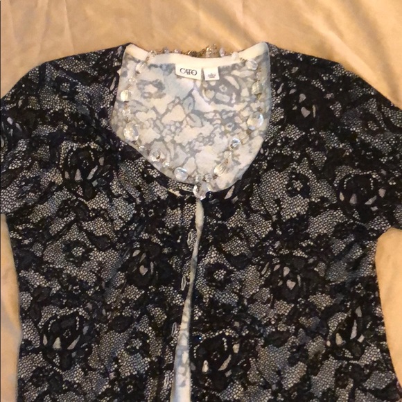 Lace pattern Cardigan - Picture 2 of 7